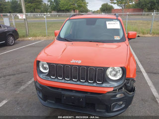 Jeep Renegade foto 2