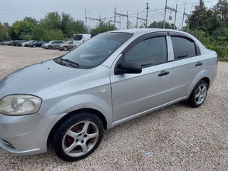 Chevrolet Aveo foto 9