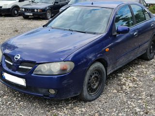 Nissan Almera foto 1