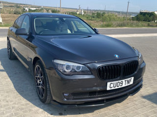 BMW 7 Series foto 2