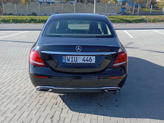 Mercedes E-Class foto 2