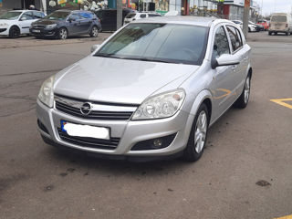 Opel Astra фото 0