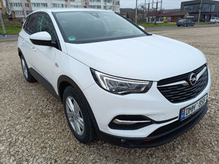 Opel Grandland X foto 2