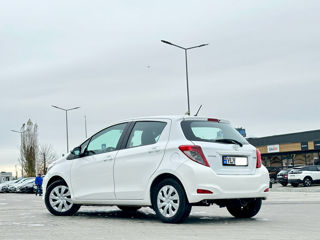 Toyota Yaris foto 5