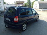 Opel Zafira foto 2