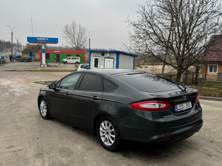 Ford Mondeo foto 10