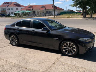 BMW 5 Series foto 8