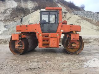 Tehnica speciala greider automacara macara autoturn excavator compactoare incarcator basculante foto 1