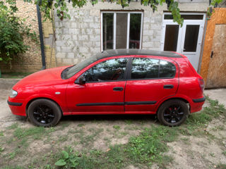 Nissan Almera foto 8