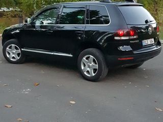 Volkswagen Touareg foto 2