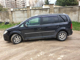 Volkswagen Touran foto 6