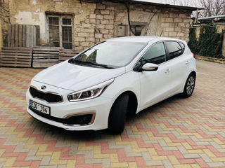 KIA Ceed foto 2