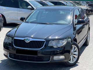 Skoda Superb фото 3