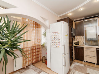 Apartament cu 3 camere, 96 m², Botanica, Chișinău foto 6