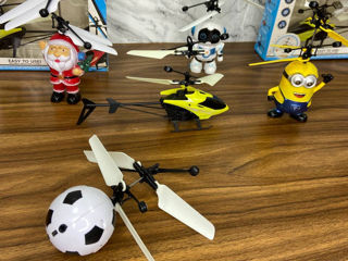 🚀Minion zburător. Control prin senzori🚀 foto 1