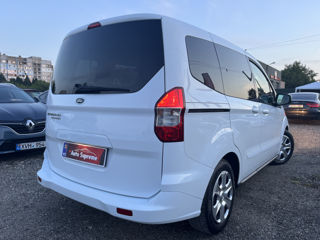 Ford Tourneo Courier foto 5