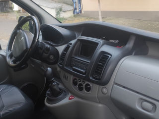 Renault Trafic foto 2