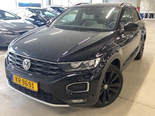 Volkswagen T-Roc foto 1