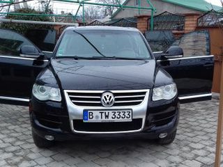 Volkswagen Touareg foto 1