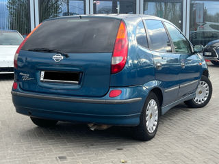 Nissan Almera Tino foto 4