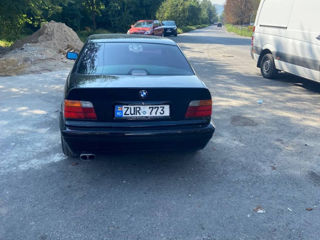 BMW 3 Series foto 2