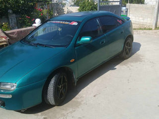 Mazda 323 foto 2