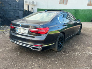 BMW 7 Series foto 5