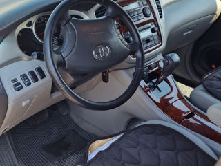 Toyota Highlander foto 9