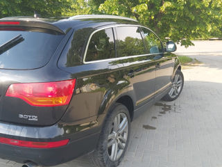 Audi Q7 foto 2