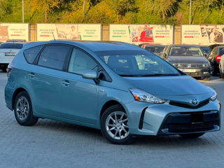 Toyota Prius v