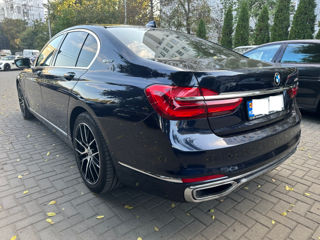 BMW 7 Series foto 4