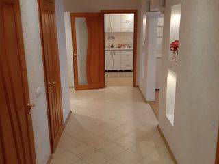 Apartament cu 3 camere, 100 m², Buiucani, Chișinău foto 10