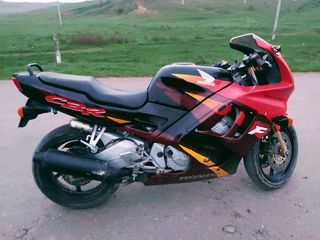 Honda CBR foto 6