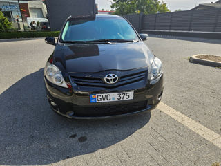 Toyota Auris foto 1