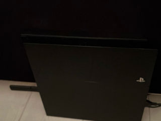 PlayStation 4 foto 2