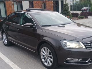 Volkswagen Passat foto 3