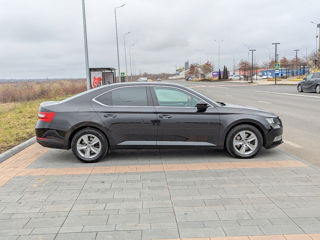 Skoda Superb foto 5