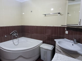 Apartament cu 2 camere, 65 m², Durlești, Chișinău foto 5