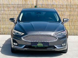 Ford Fusion foto 2