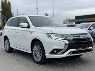 Mitsubishi Outlander foto 2