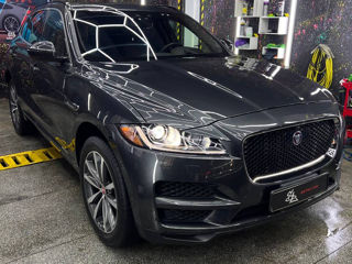 Jaguar F-PACE foto 2