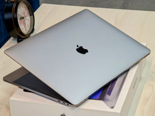 MacBook Pro 16 Retina 2019 (Core i7 9750H/16Gb DDR4/512Gb SSD/4Gb Radeon Pro 5300M/16") foto 12