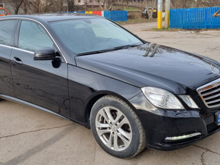 Mercedes E-Class foto 2