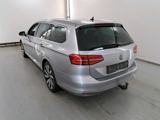 Volkswagen Passat foto 4