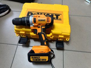 Insurubator Dewalt cu mod ciocan foto 3