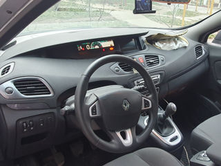 Renault Grand Scenic foto 7