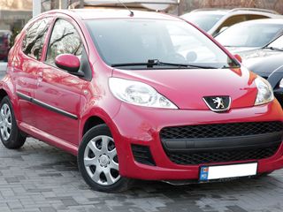 Peugeot 107 foto 2