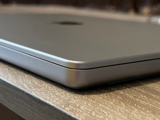MacBook 16 M2 Pro [16Gb/512Gb] foto 3