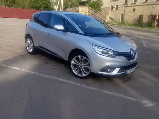 Renault Scenic foto 2