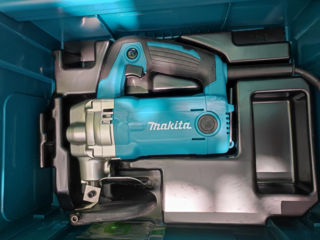 Masina de taiat Makita noua 250 €